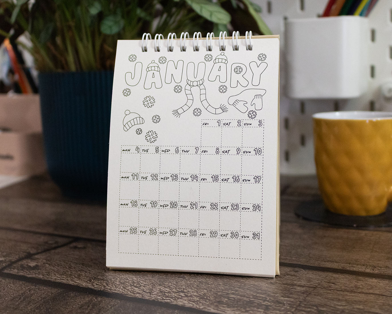 2027 Colouring Mini Desk Calendar with Journal Prompts