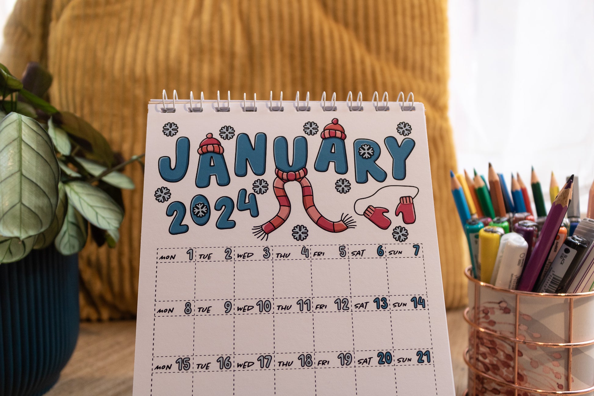 2024 Mini Calendar by MellowApricotStudio - A5 and A6 standing desk calendars - january page with snowflakes
