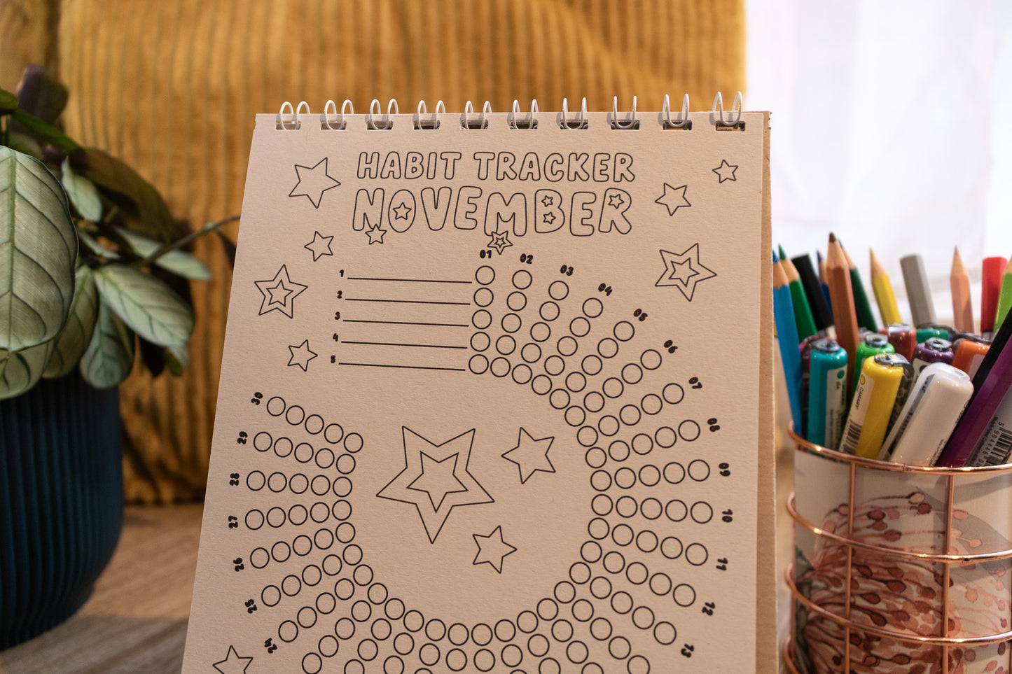 12-month Colouring Habit Tracker by MellowApricotStudio - A5 & A6 standing desk calendar - november page with stars